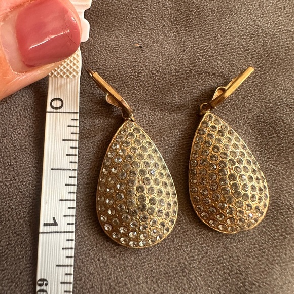 Elegant Gold Teardrop Earrings with a sparkly crystals in dot design Date Night - Picture 10 of 10